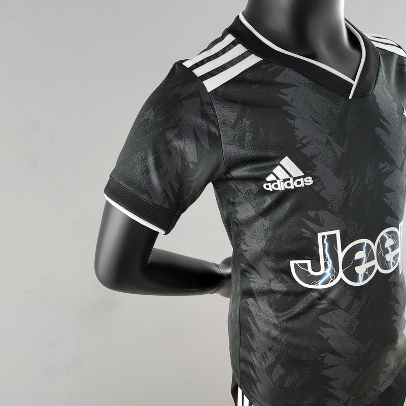 Kit Infantil Juventus Reserva 22/23