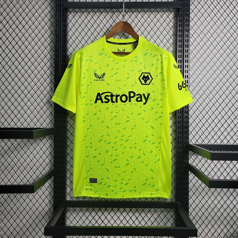 Wolves 23-24 away